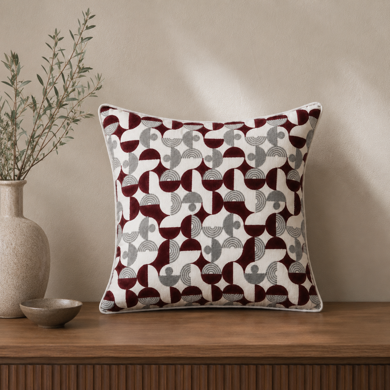 Measured Curve Cushion Cover